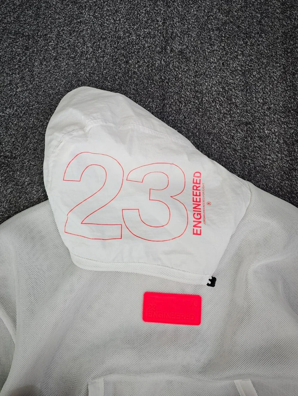 Nike Jordan Men’s 23 Engineered Space Mesh Pullover Hoodie Size Medium